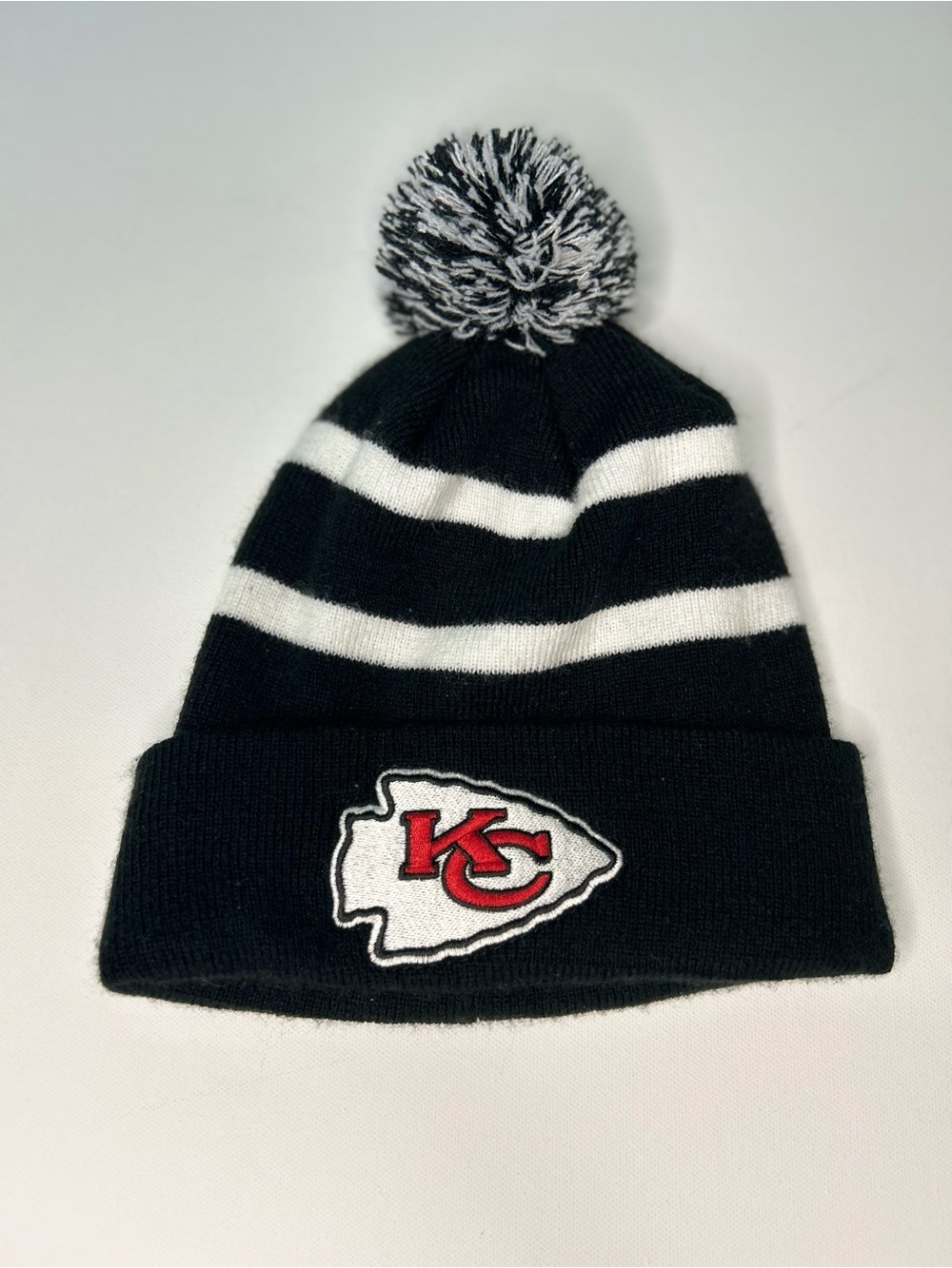 Kansas City Chiefs New Era Black White Stripe Cuff Pom Knit Beanie Hat NFL